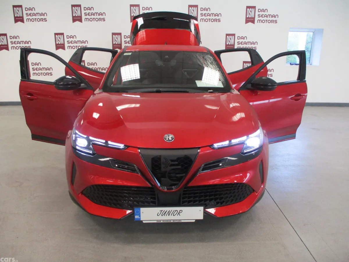 Alfa Romeo Junior SUV, Electric, 2026, Red