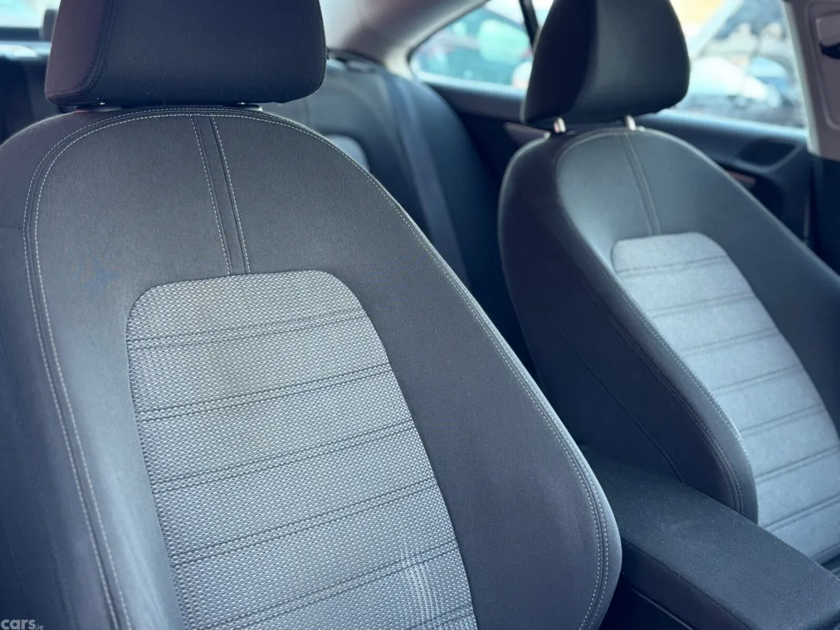 Volkswagen Passat Coupe, Diesel, 2011, Silver