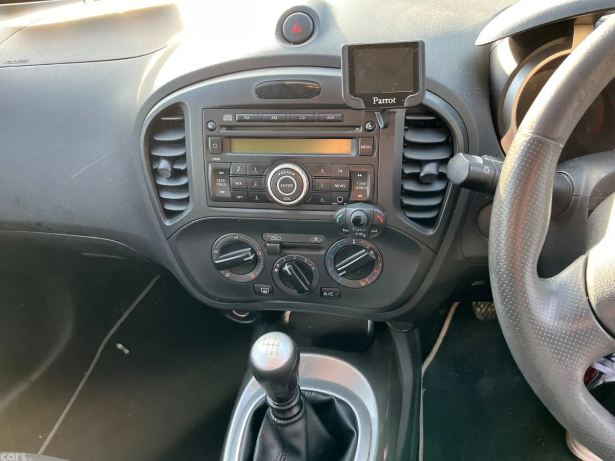 Nissan Juke SUV, Diesel, 2012, Grey