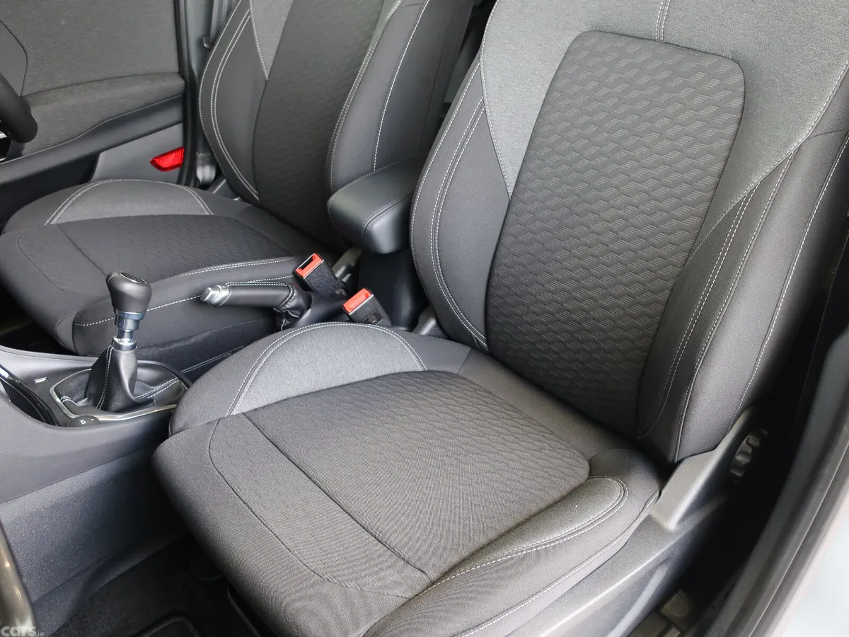 Ford Puma MPV, Petrol Hybrid, 2024, Grey