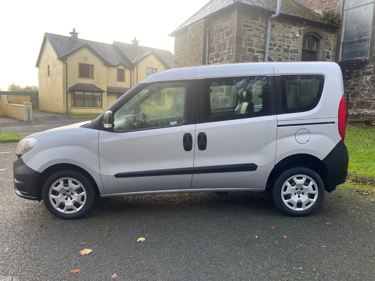 Fiat Doblo MPV, Petrol, 2017, Silver