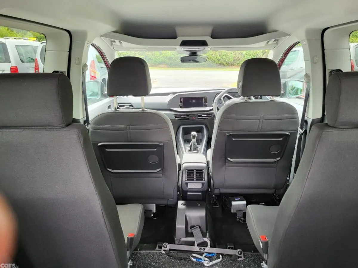 Volkswagen Caddy MPV, Diesel, 2026, Red