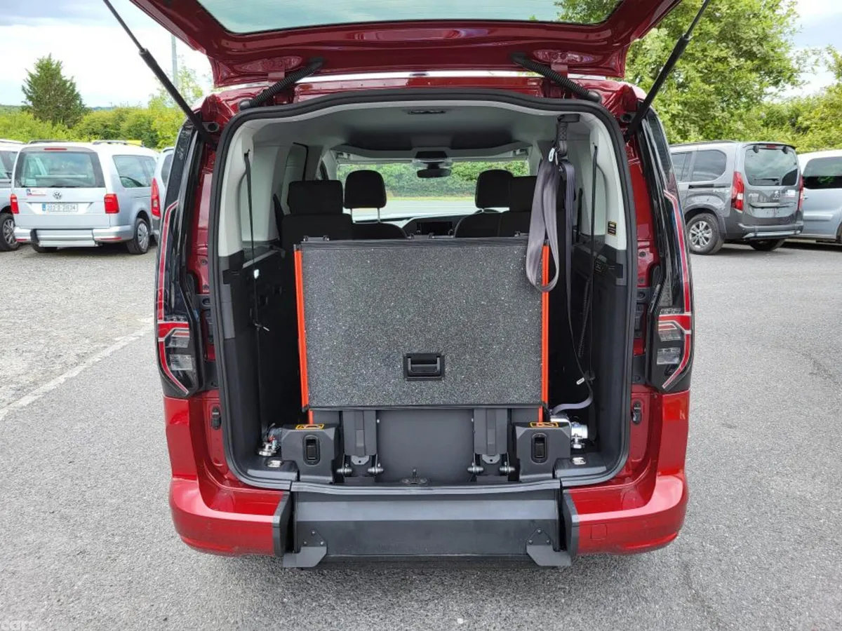 Volkswagen Caddy MPV, Diesel, 2026, Red