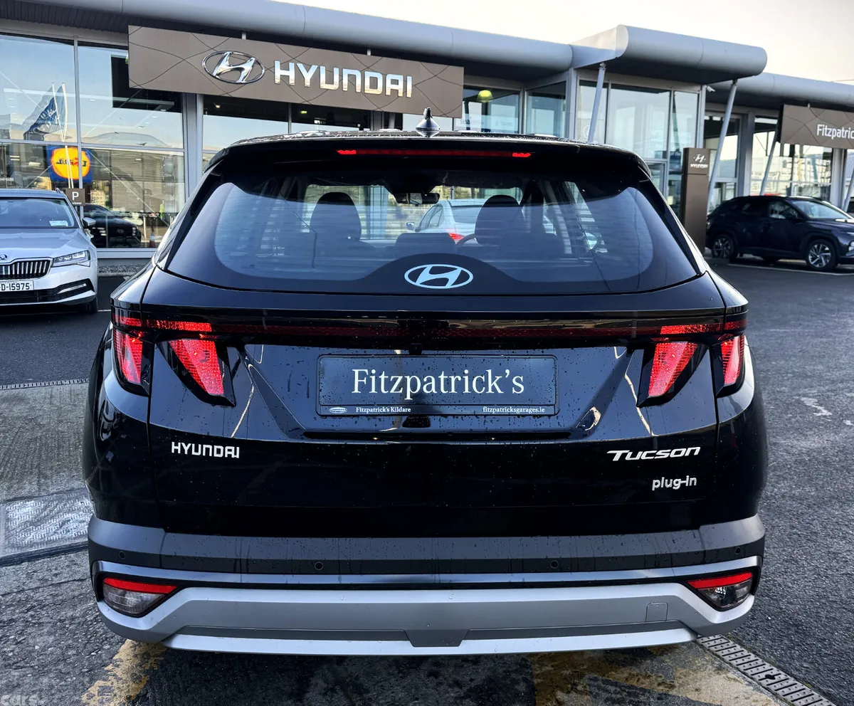 Hyundai Tucson SUV, Petrol Plug-in Hybrid, 2027, Black