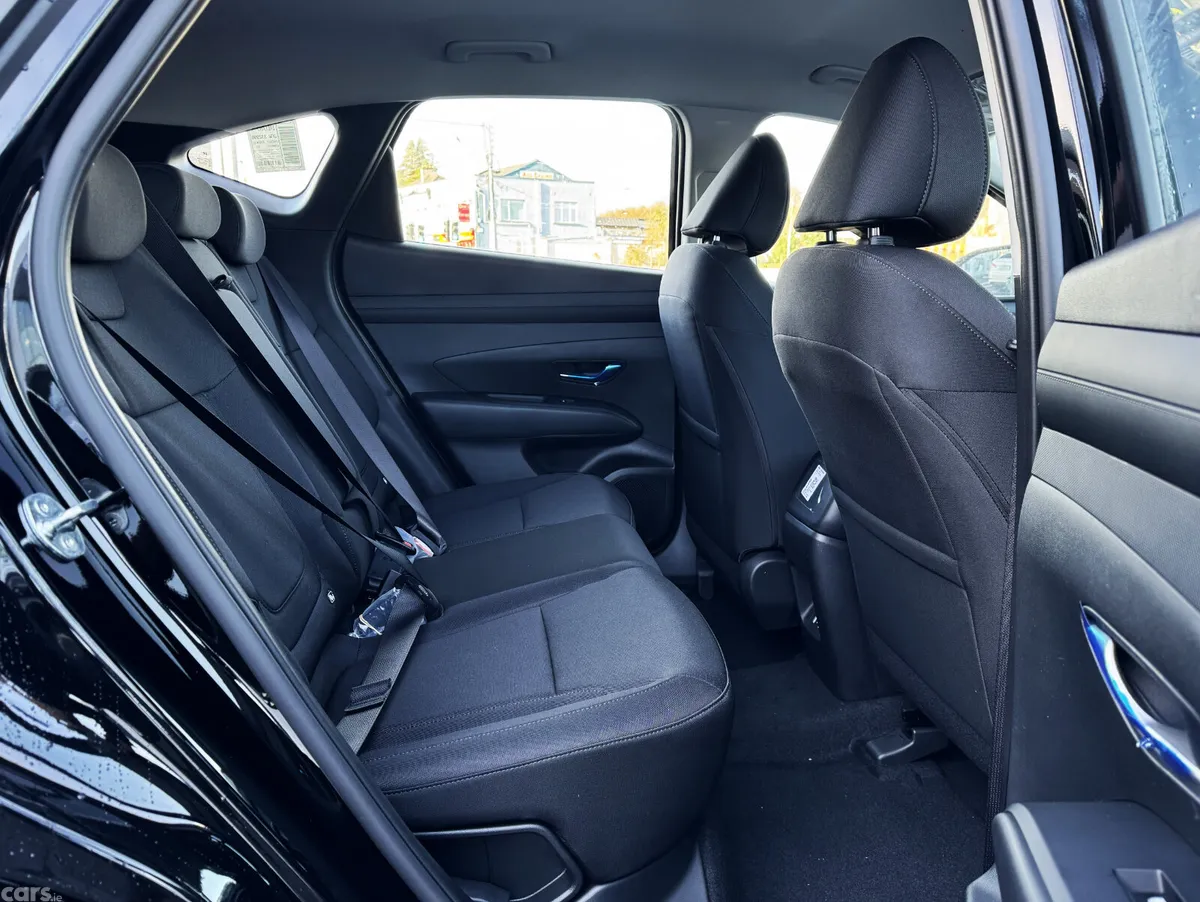 Hyundai Tucson SUV, Petrol Plug-in Hybrid, 2027, Black