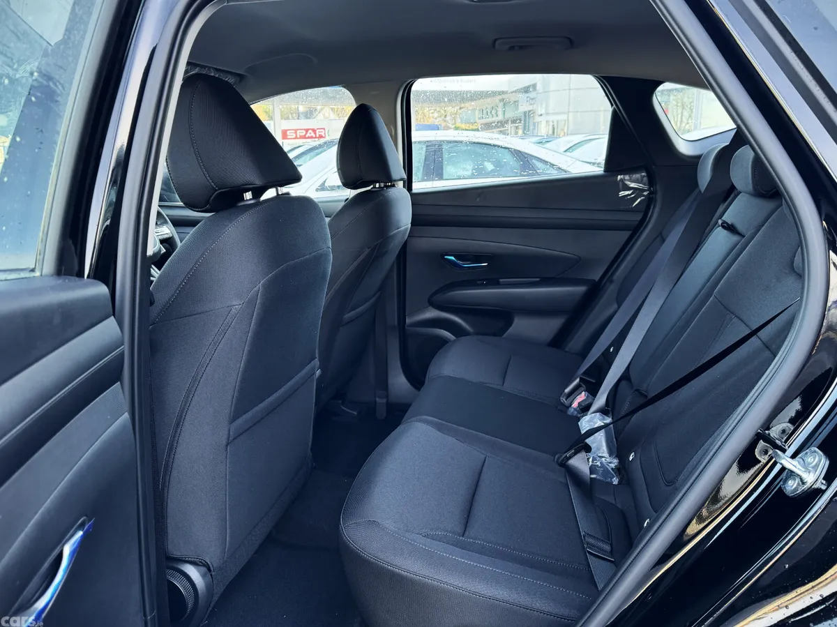 Hyundai Tucson SUV, Petrol Plug-in Hybrid, 2027, Black