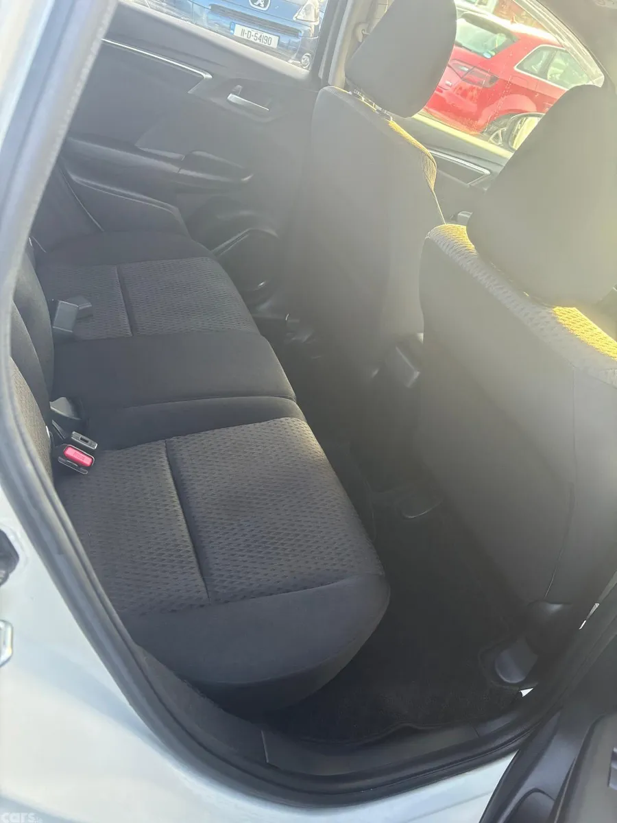 Honda Fit Hatchback, Petrol Hybrid, 2019, White