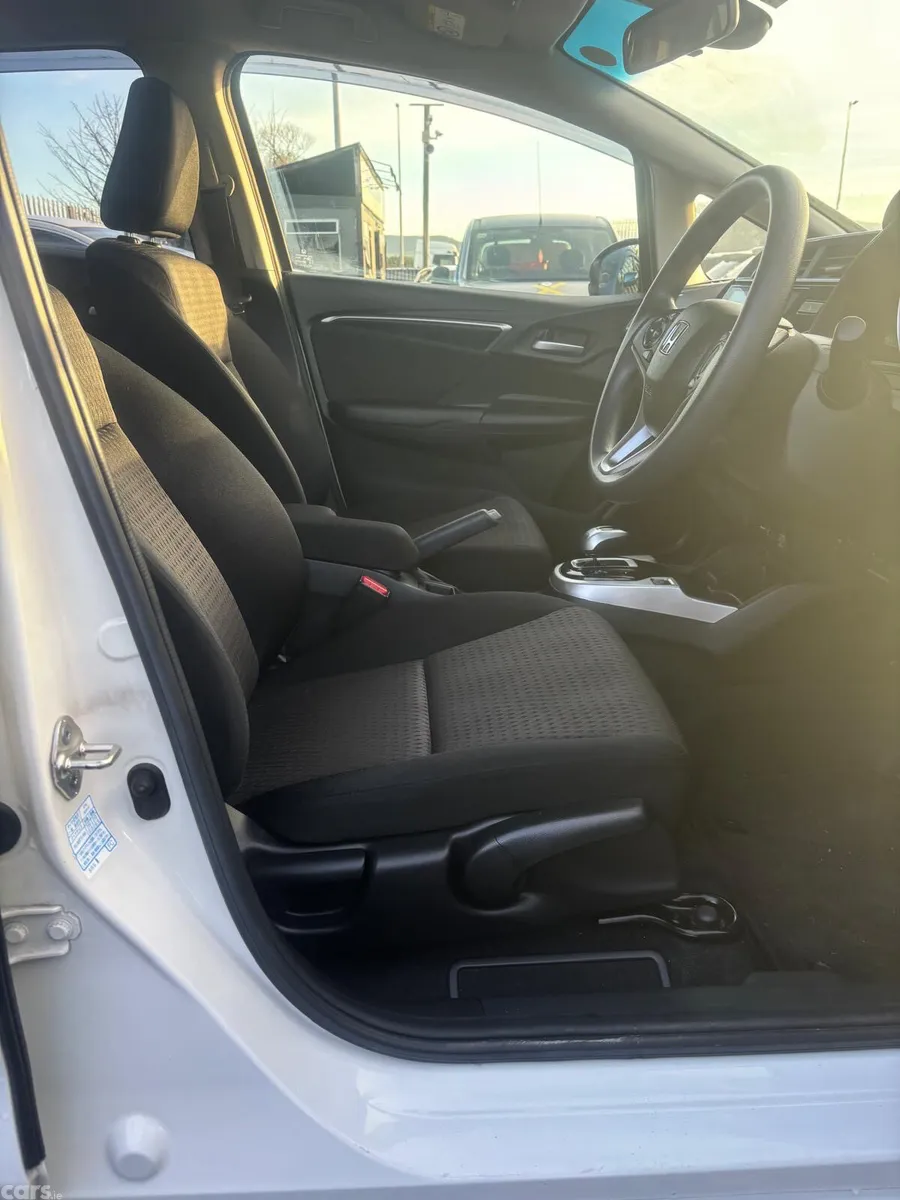 Honda Fit Hatchback, Petrol Hybrid, 2019, White