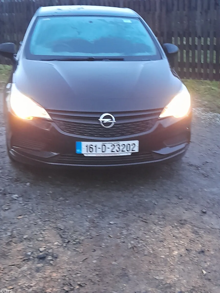 Opel Astra Hatchback, Petrol, 2016, Black