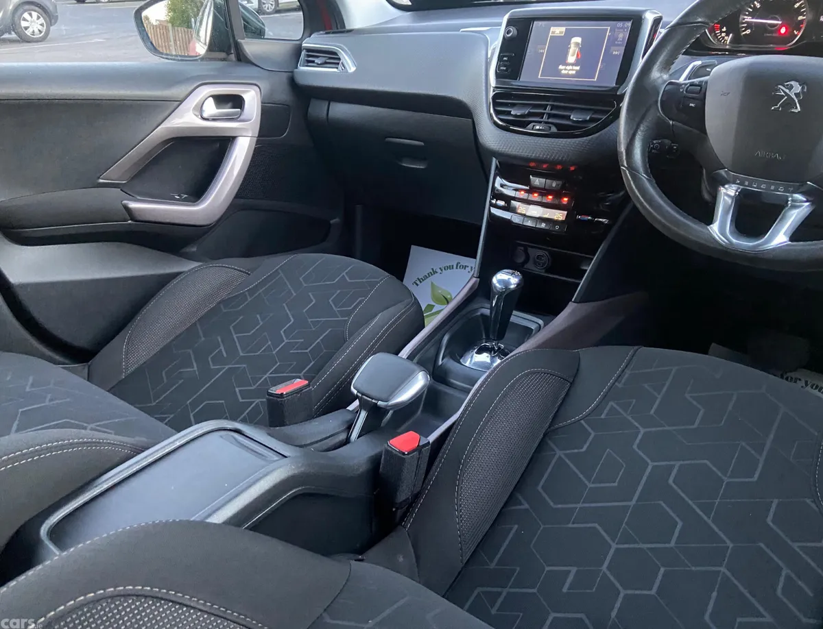 Peugeot 2008 SUV, Petrol, 2016, Red
