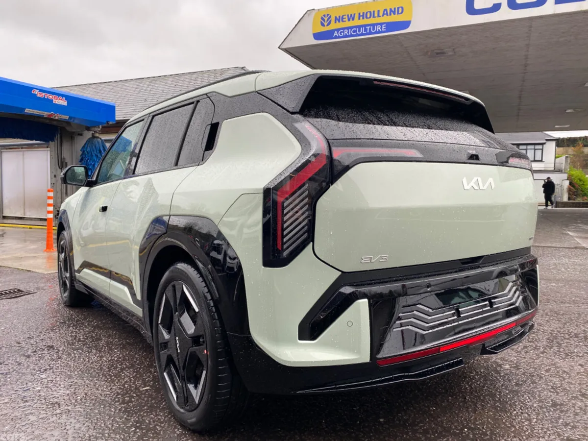 Kia EV3 MPV, Electric, 2026, Blue
