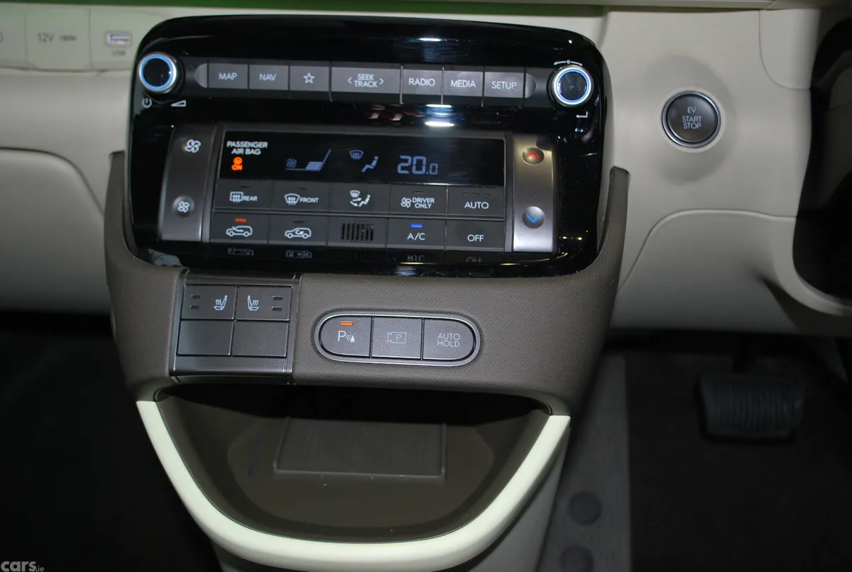 Hyundai INSTER Hatchback, Electric, 2026, Beige