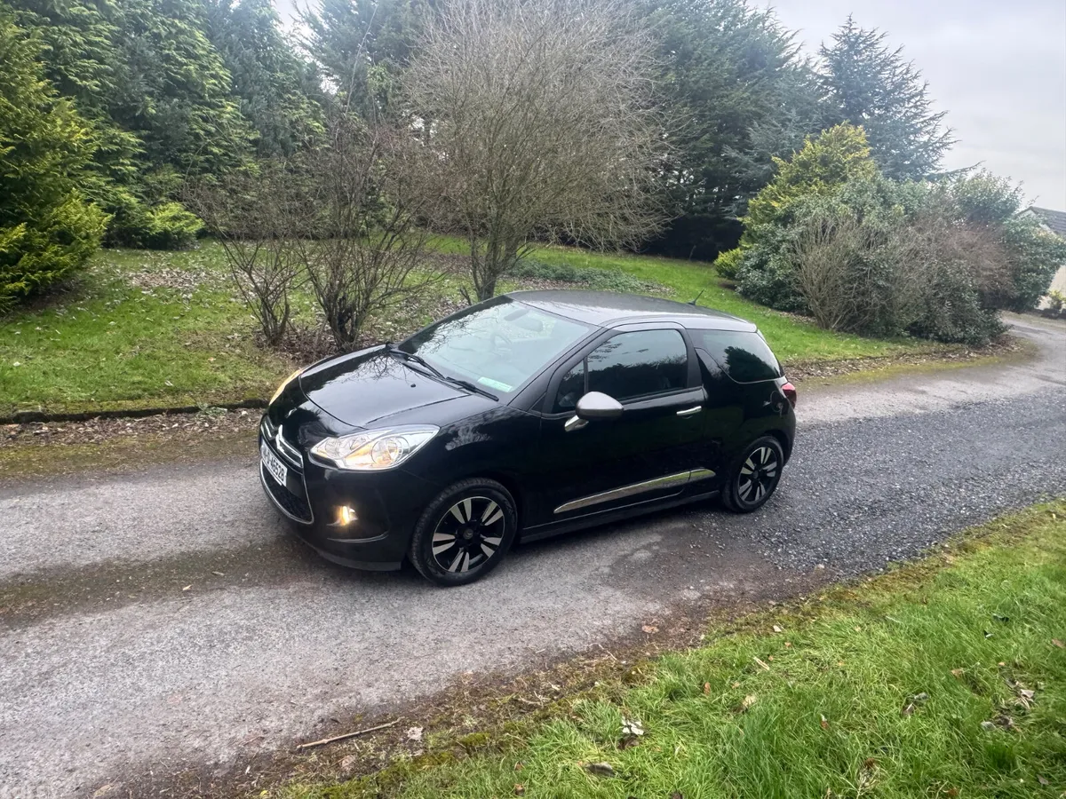 Citroen DS 3 Hatchback, Petrol, 2014, Black
