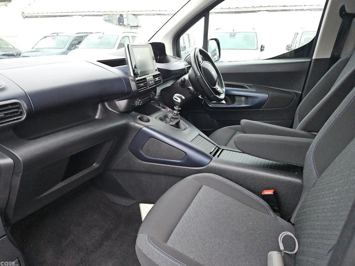 Peugeot Rifter MPV, Diesel, 2020, Grey