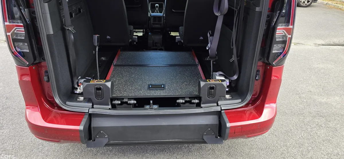 Volkswagen Caddy MPV, Diesel, 2026, Red