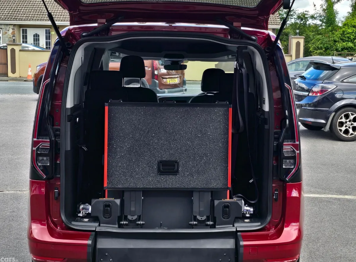 Volkswagen Caddy MPV, Diesel, 2026, Red