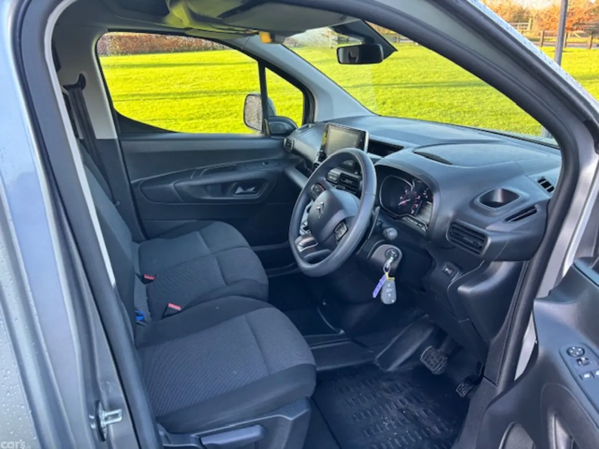 Citroen Berlingo MPV, Diesel, 2024, Grey