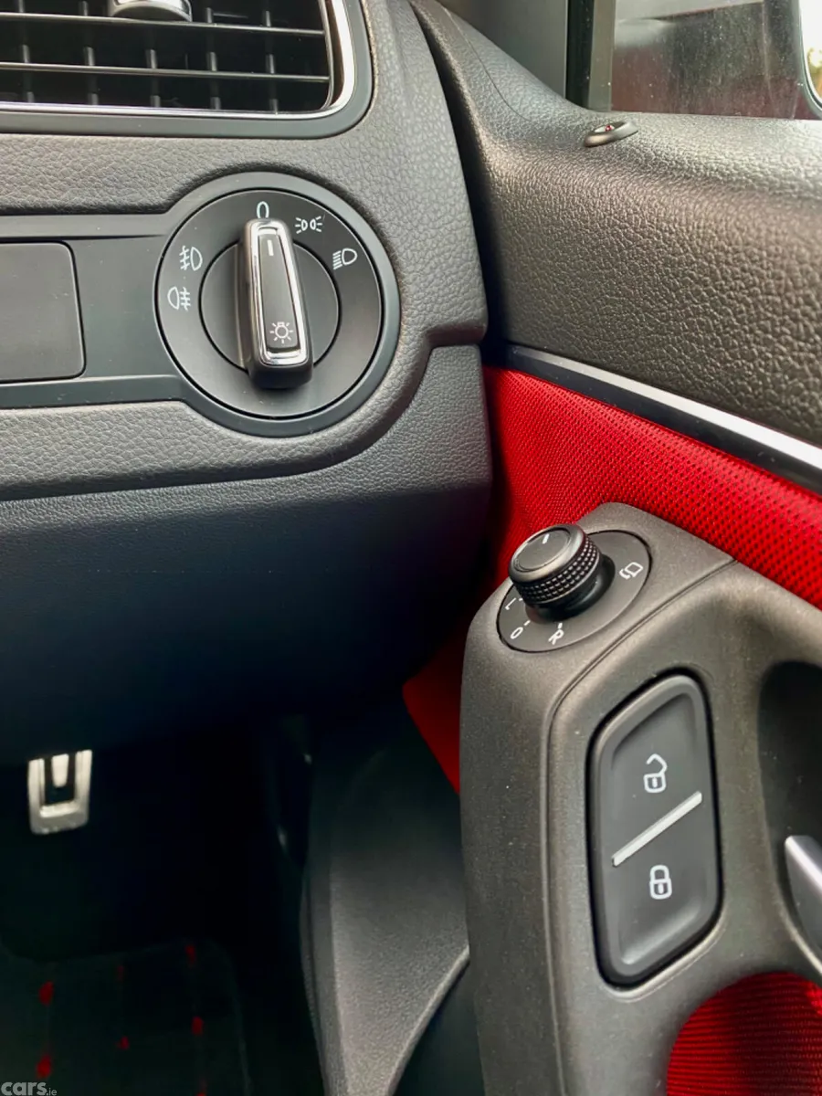 Volkswagen Polo Hatchback, Petrol, 2015, Red