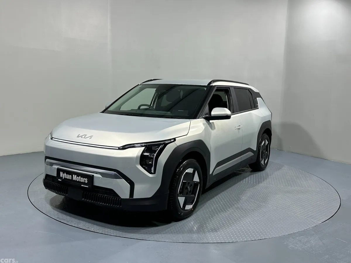 Kia EV3 MPV, Electric, 2026, Silver