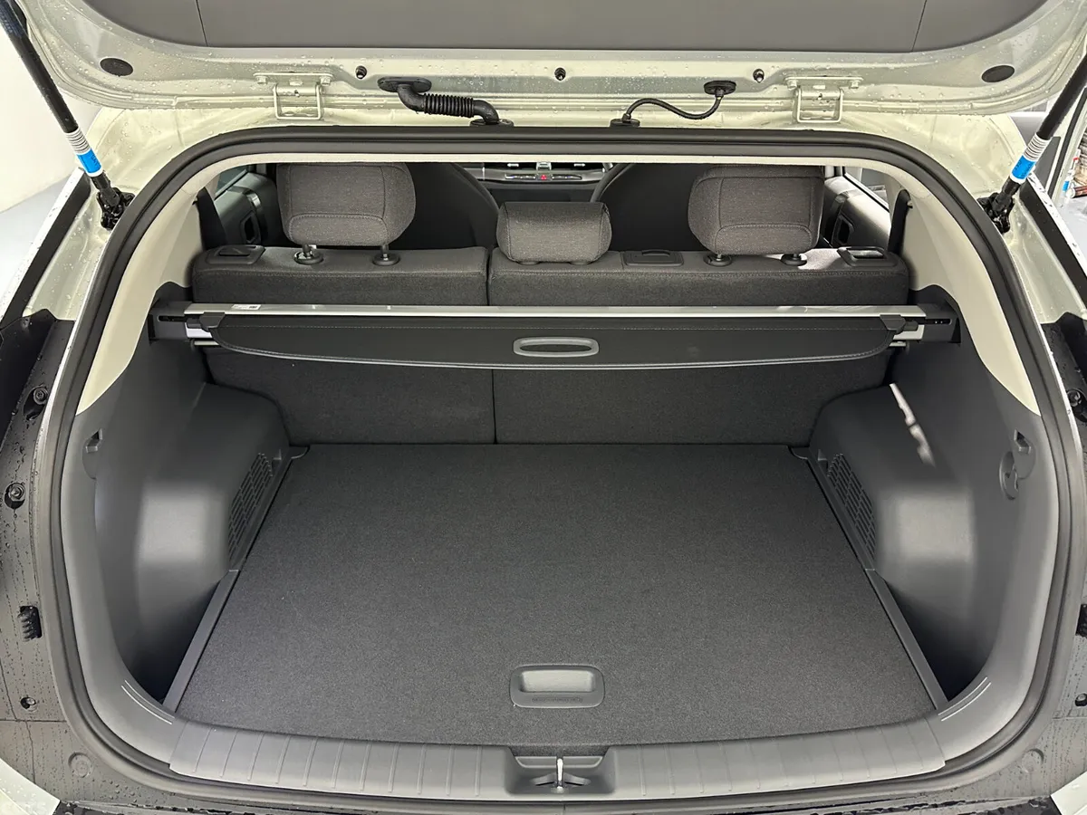 Kia EV3 MPV, Electric, 2026, Silver