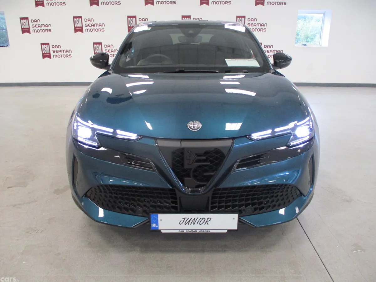 Alfa Romeo Junior SUV, Electric, 2026, Blue