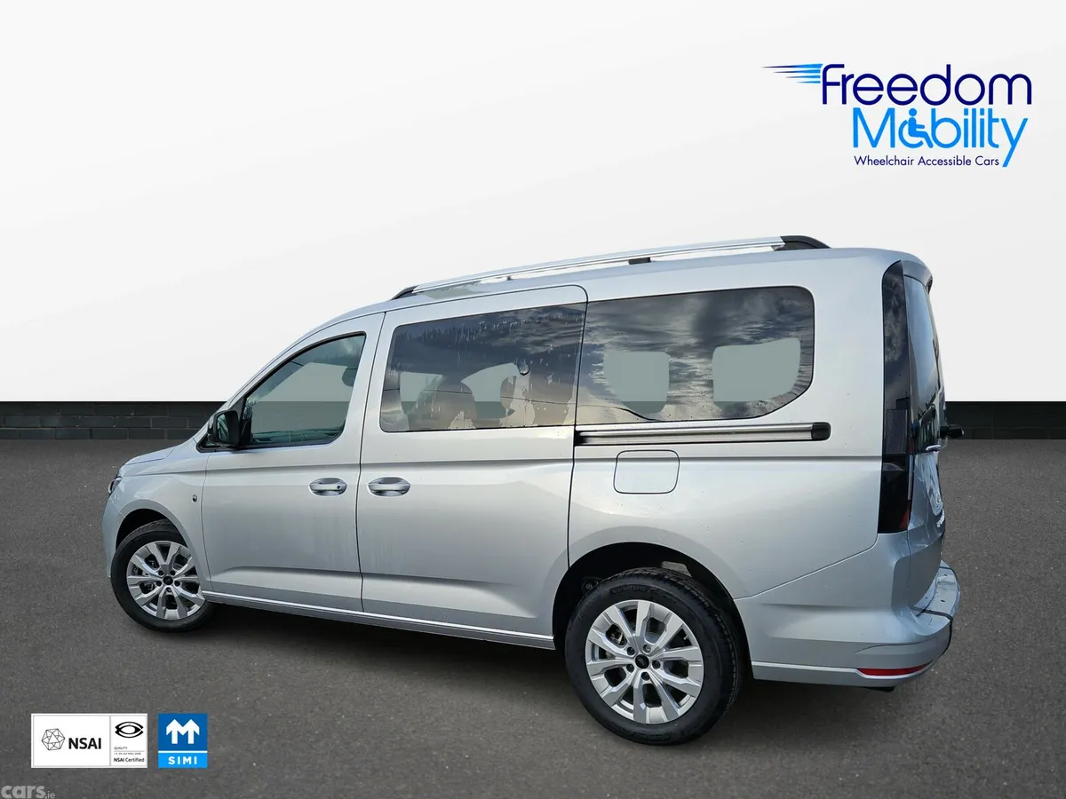 Ford Tourneo Connect MPV, Diesel, 2025, Yellow
