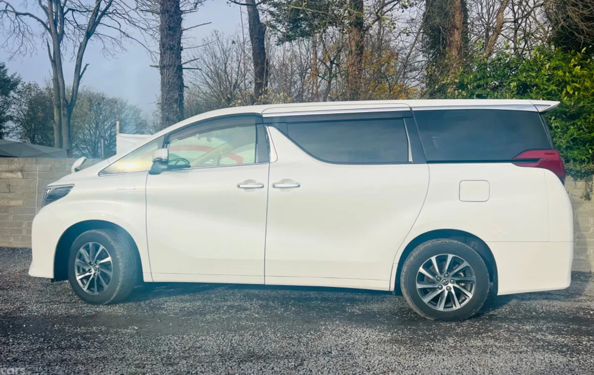 Toyota Alphard MPV, Petrol Hybrid, 2016, White
