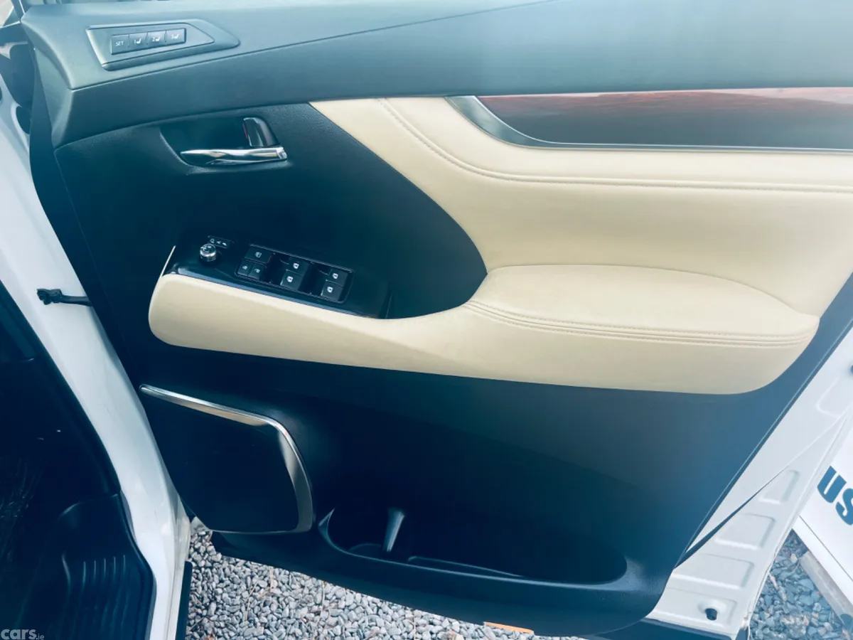Toyota Alphard MPV, Petrol Hybrid, 2016, White
