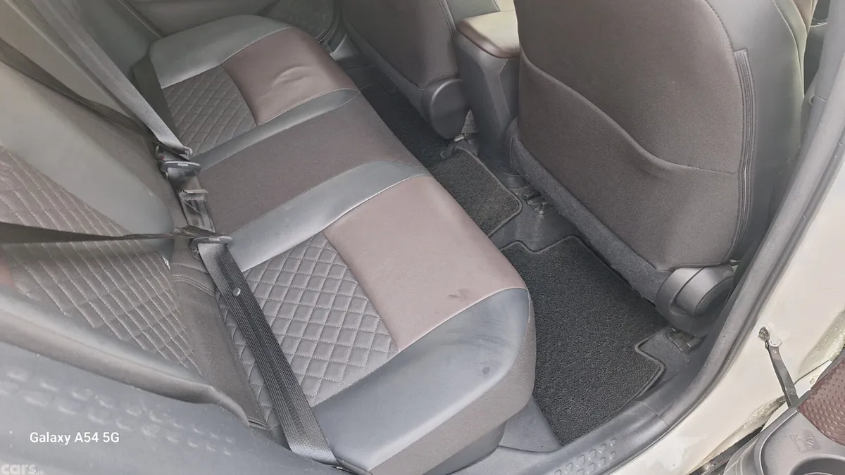 Toyota C-HR SUV, Petrol Hybrid, 2018, White