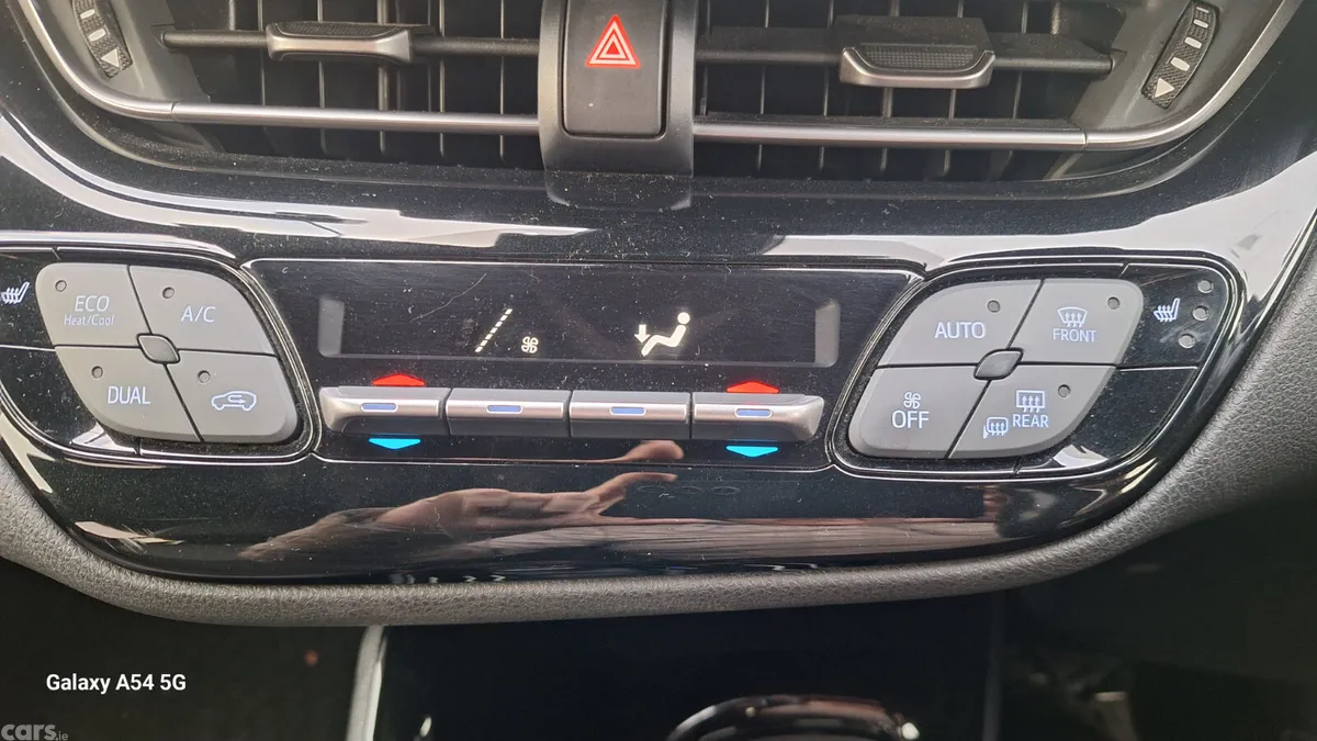 Toyota C-HR SUV, Petrol Hybrid, 2018, White