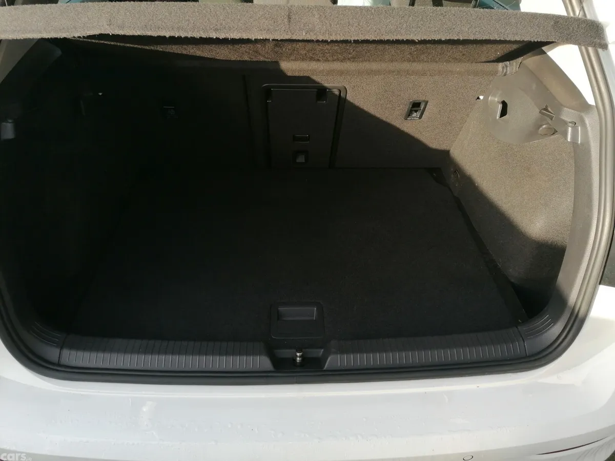 Volkswagen Golf Hatchback, Diesel, 2022, White