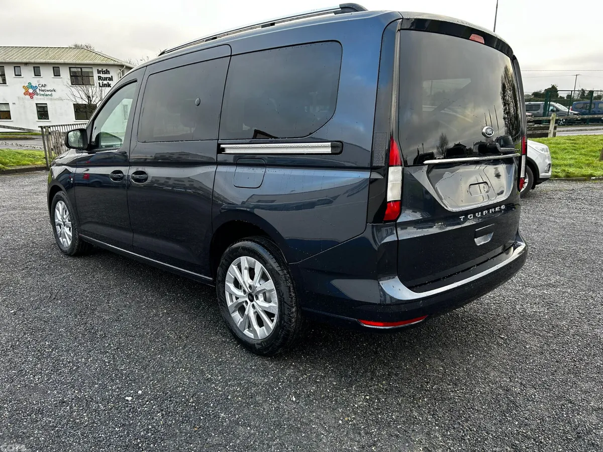 Ford Tourneo Connect MPV, Diesel, 2026, Blue