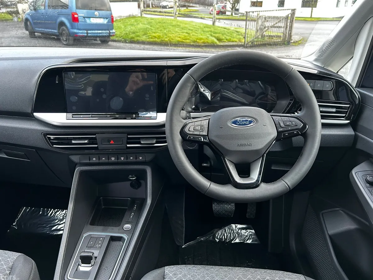 Ford Tourneo Connect MPV, Diesel, 2026, Blue