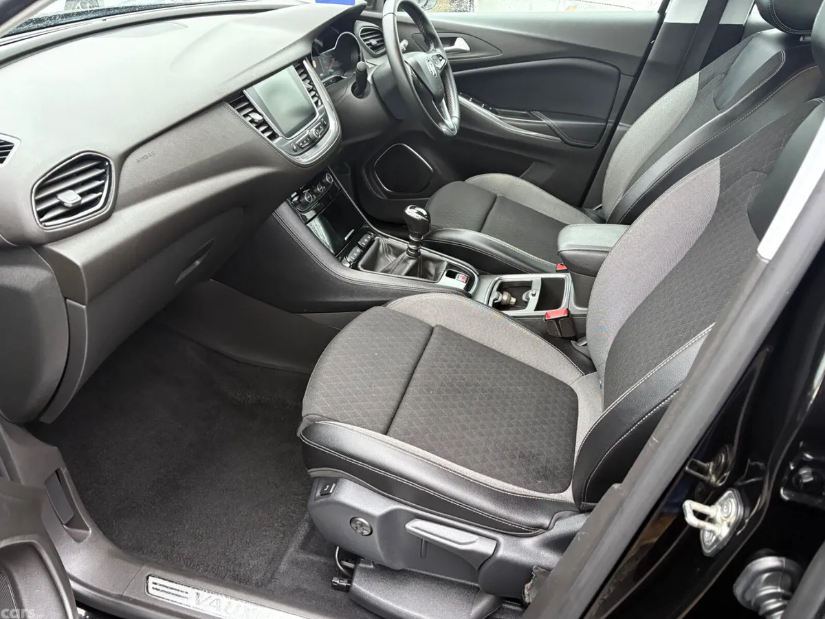 Opel Grandland X SUV, Diesel, 2019, Black