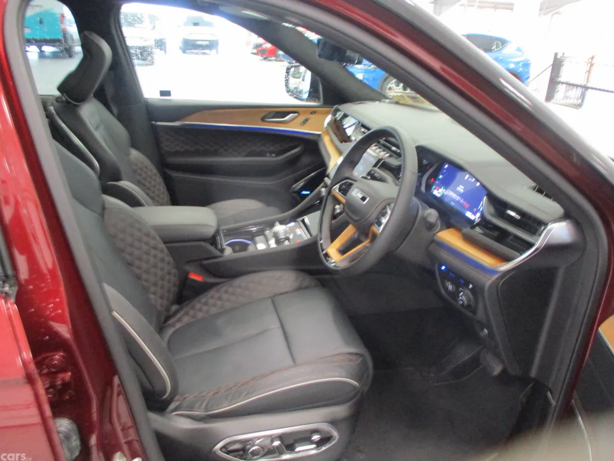 Jeep Grand Cherokee SUV, Petrol Plug-in Hybrid, 2025, Red