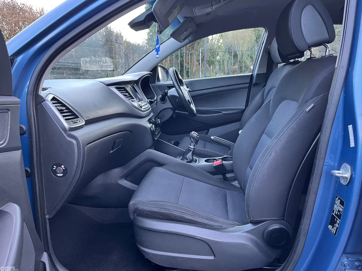 Hyundai Tucson SUV, Diesel, 2016, Blue