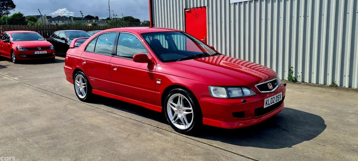 Honda Accord Saloon, Petrol, 2002, Red