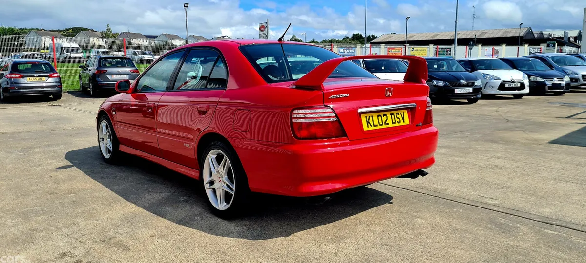 Honda Accord Saloon, Petrol, 2002, Red