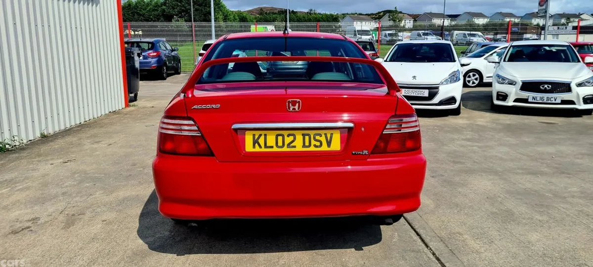 Honda Accord Saloon, Petrol, 2002, Red