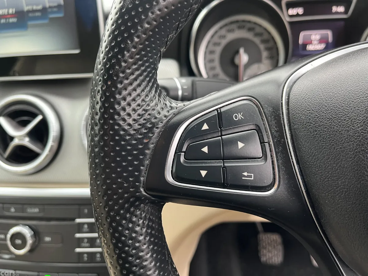 Mercedes-Benz CLA Saloon, Petrol, 2015, Red