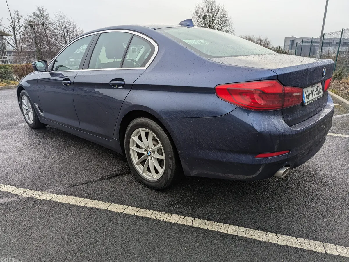 BMW 5-Series Saloon, Diesel, 2019, Blue