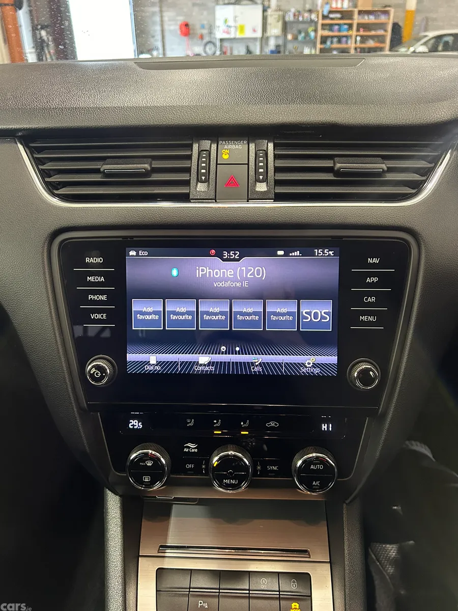 Skoda Octavia Estate, Diesel, 2018, White