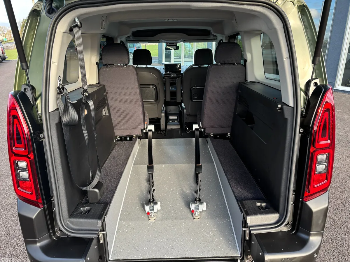 Citroen Berlingo MPV, Diesel, 2027, Green