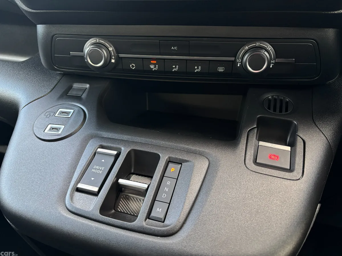 Citroen Berlingo MPV, Diesel, 2027, Green