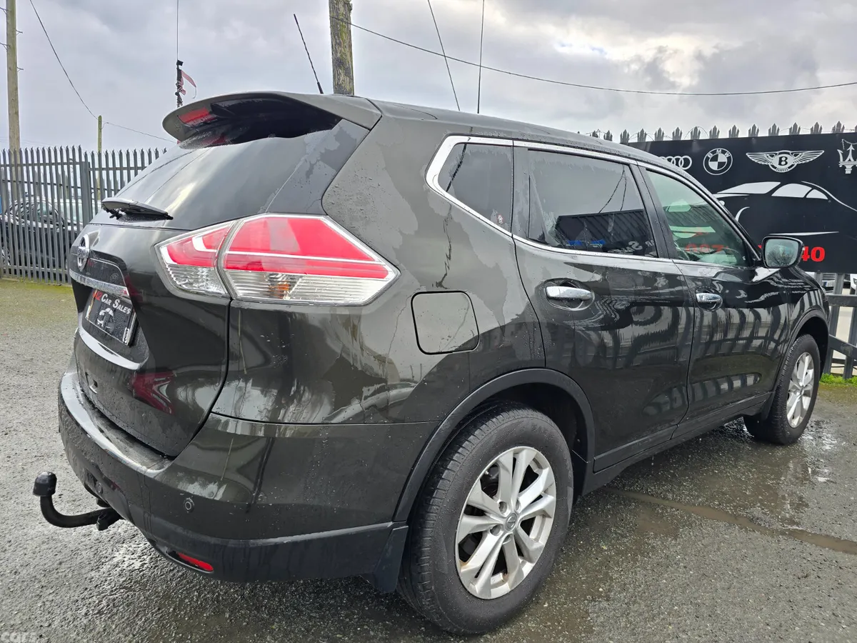 Nissan X-Trail SUV, Diesel, 2016, Green