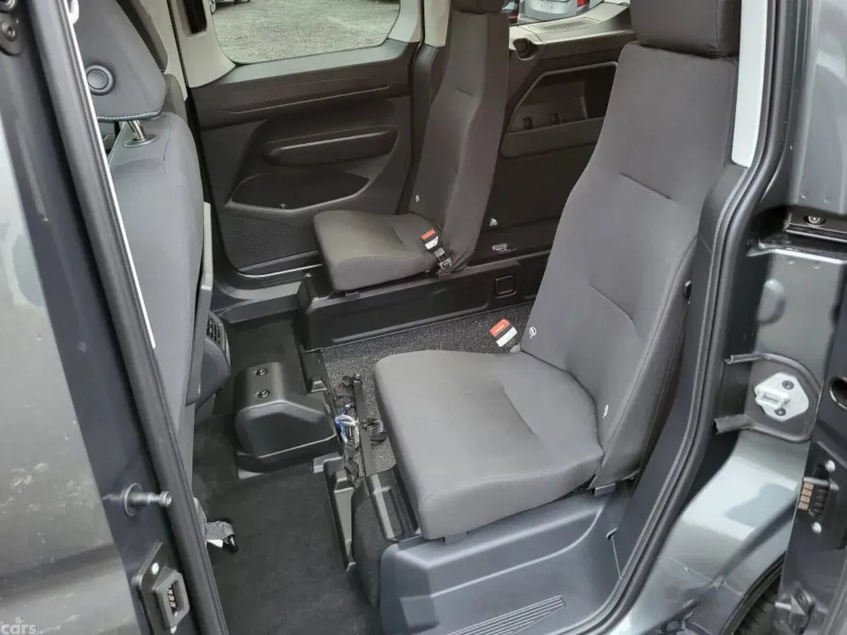 Ford Tourneo Connect MPV, Diesel, 2026, Grey
