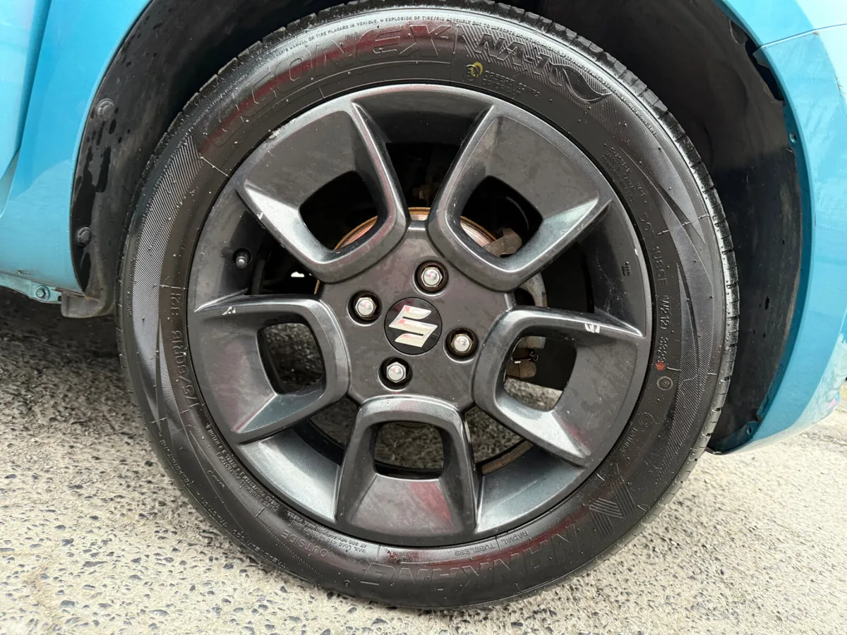 Suzuki Ignis Hatchback, Petrol, 2016, Blue