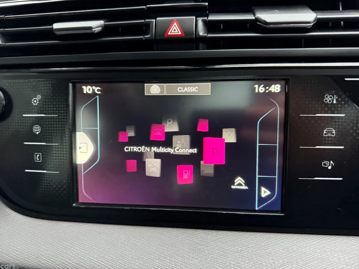 Citroen Grand C4 Picasso Hatchback, Diesel, 2016, Red