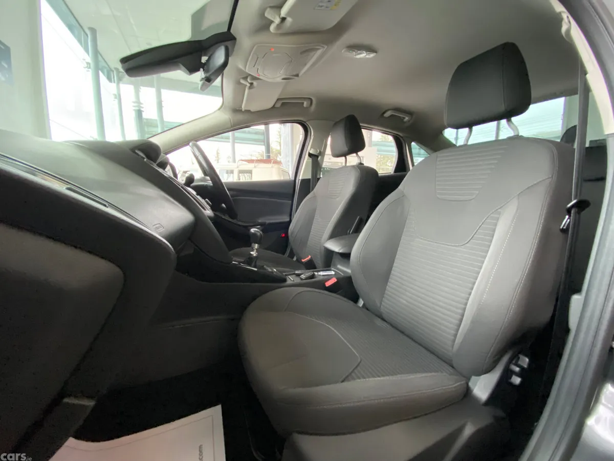 Ford Focus Saloon, Diesel, 2016, Grey