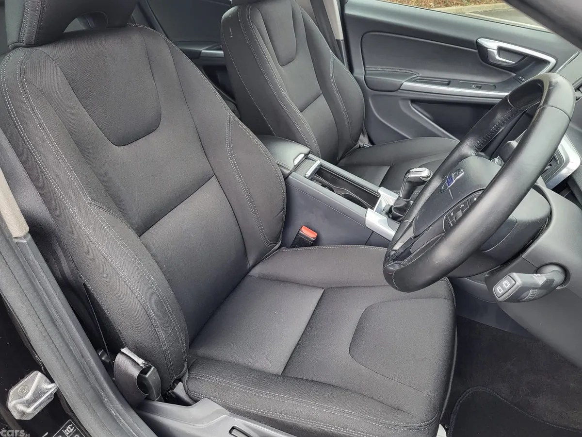 Volvo V60 Estate, Diesel, 2016, Black